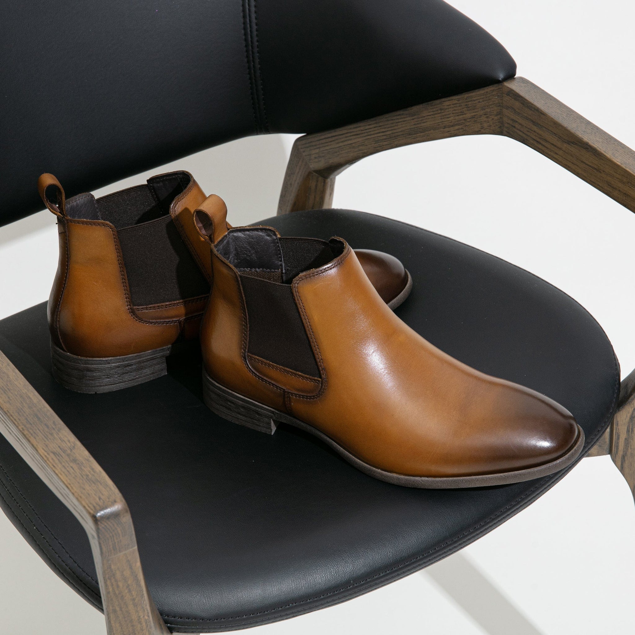 JOUSEN NWT Chelsea Boots Brown Bonded Leather Pull On Ankle Casual Men Size 10 Jousen Chelsea Boots Men Lightweight Mens Boots Classic Slip  main image 2