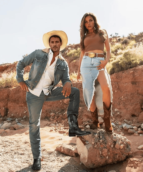 Jousen Cowboy Boots for Men Embroidery Men's Western Boots Retro Square Toe Mens Boot Botas Vaqueras Para Hombre